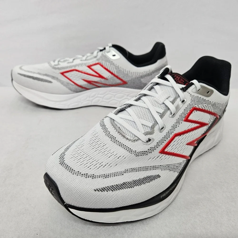 New Balance Fresh Foam 680 V8 Running Shoe M680RW8 Black‎ White Mens Sz 10 XWide